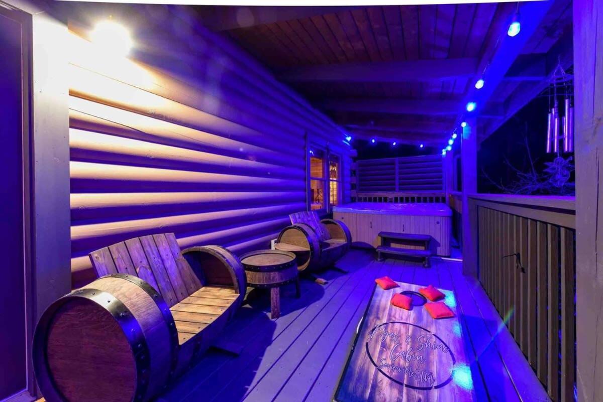 Ryes And Shine Bootlegger'S Cabin! Hot Tub* Pool* Arcade* Billiards *Ev * Pet Friendly 塞维尔维尔 外观 照片